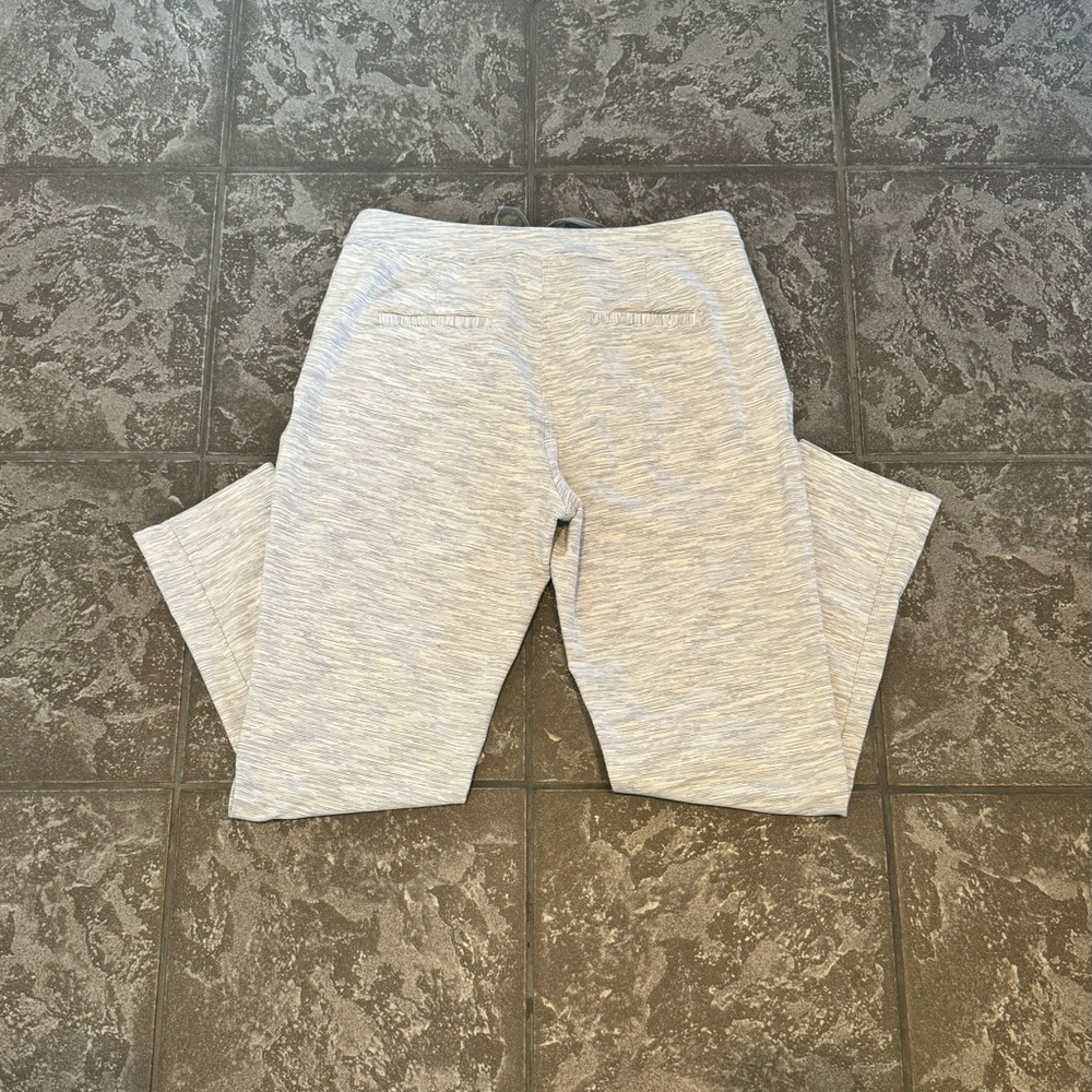 Lululemon Womens Grey Pant Trouser 2 front pockets 2 back pockets drawstring 8? - Picture 7 of 9